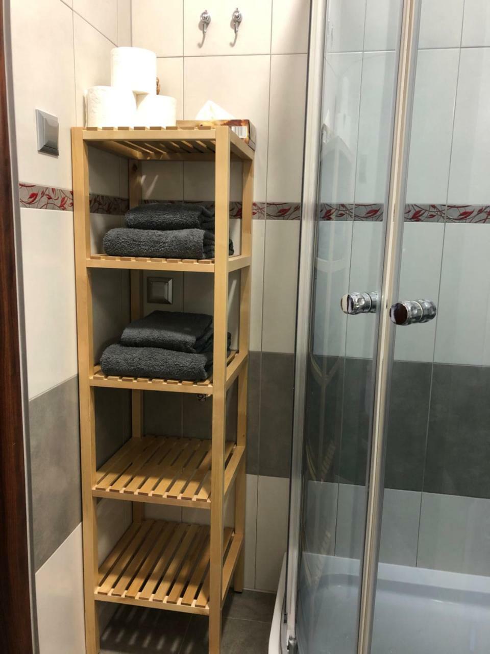 Apartament Szczesliwa 13 - Plac Ratuszowy Jelenia Góra Buitenkant foto
