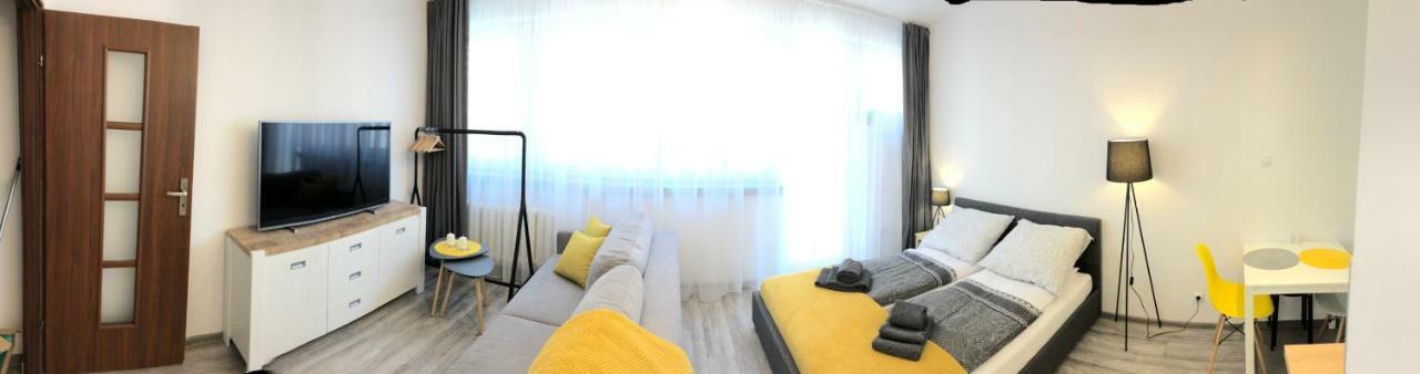 Apartament Szczesliwa 13 - Plac Ratuszowy Jelenia Góra Buitenkant foto